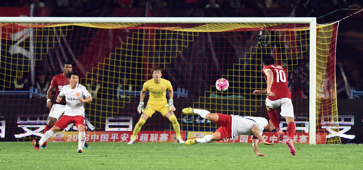 28圈竞技- 萨拉赫在塞尔维亚队比赛中逆转,逆转引发热议的是谁 